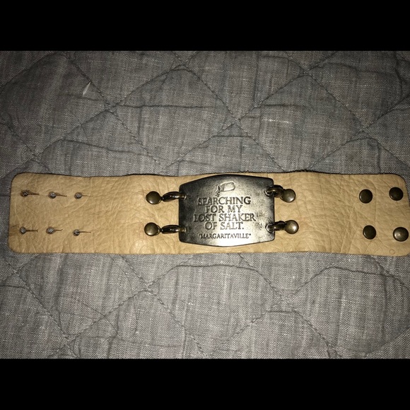 Margaritaville Jewelry - 🌴Margaritaville leather bracket.🌴